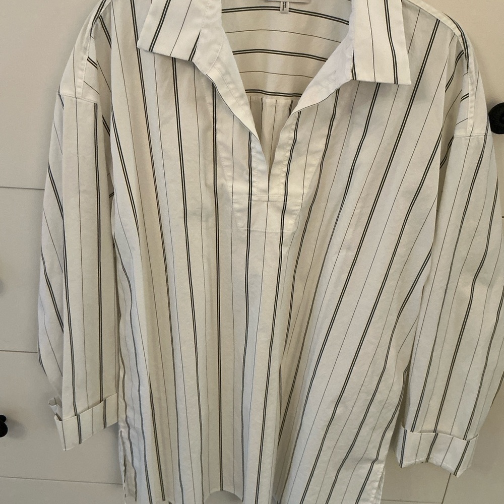 Lafayette 148 New York White and Gray Striped Top